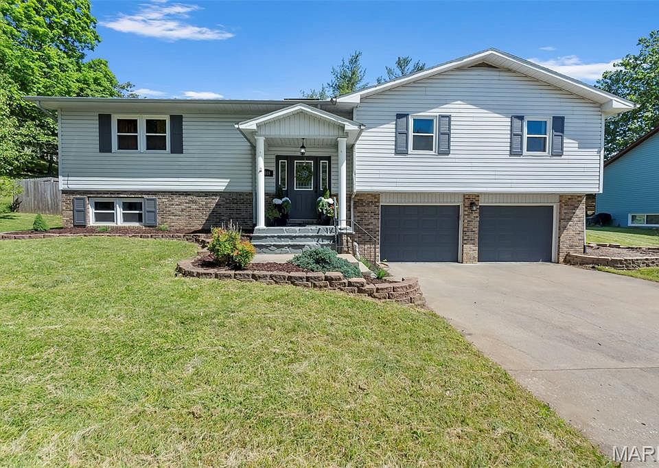 1st image of 3918 Carolewood Dr