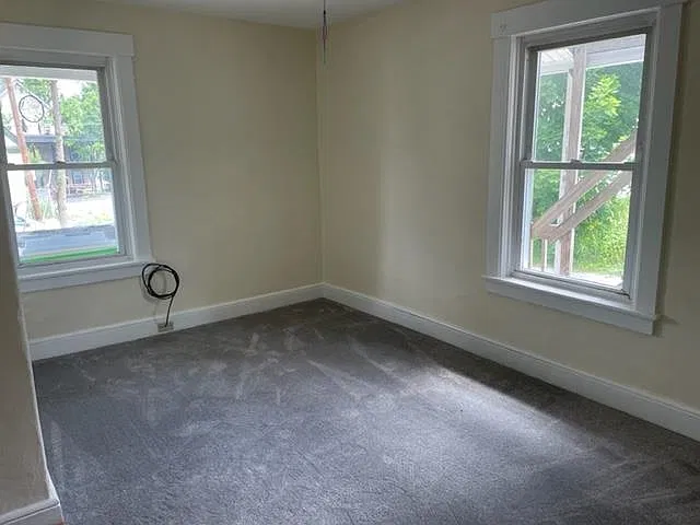 77 Main St — Photo 4