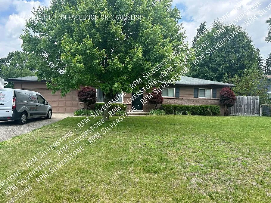 Spacious 3-Charming 3-Bedroom Home with Modern Updates & Spacious Backyard! — Photo 2