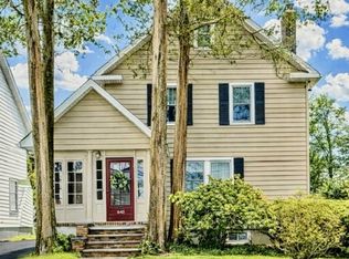 645 Roosevelt St, Westfield Town, NJ 07090