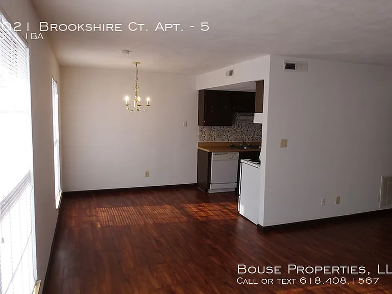1021 Brookshire Ct #5 — Photo 5