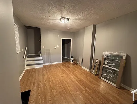 800 E Starr Ave — Photo 7