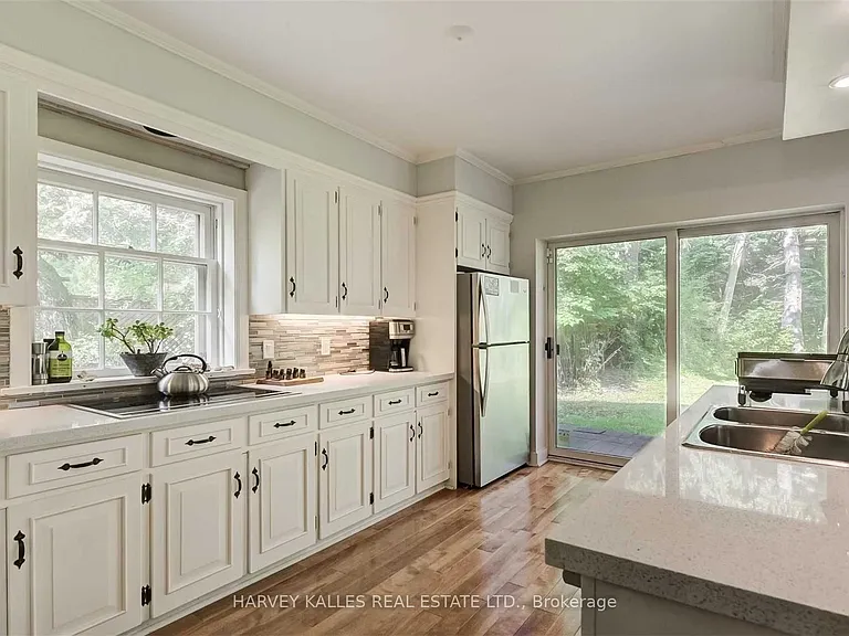 23 Donwoods Dr — Photo 13