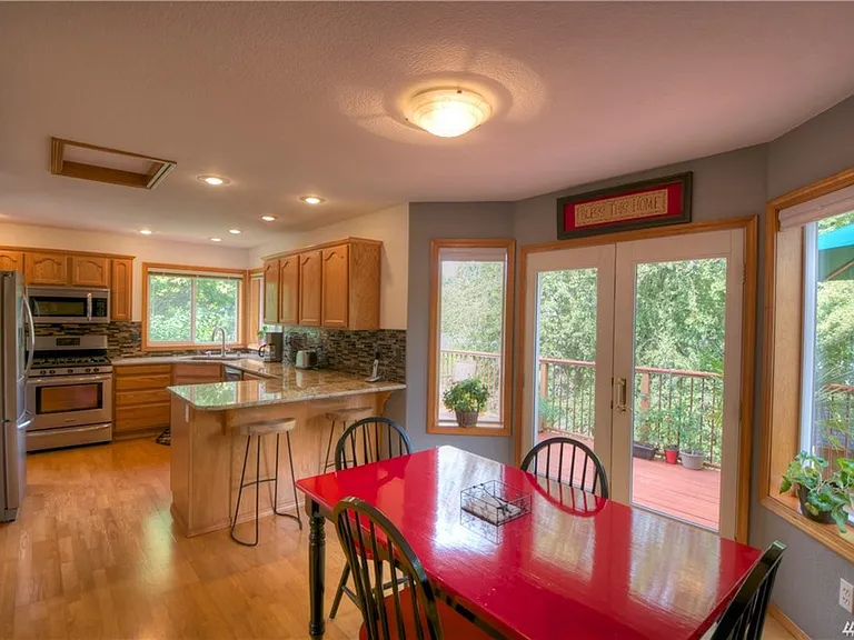 2918 Lohman Ct SE — Photo 13