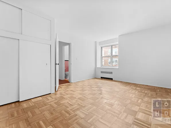 568 Grand Street image 12 of 27