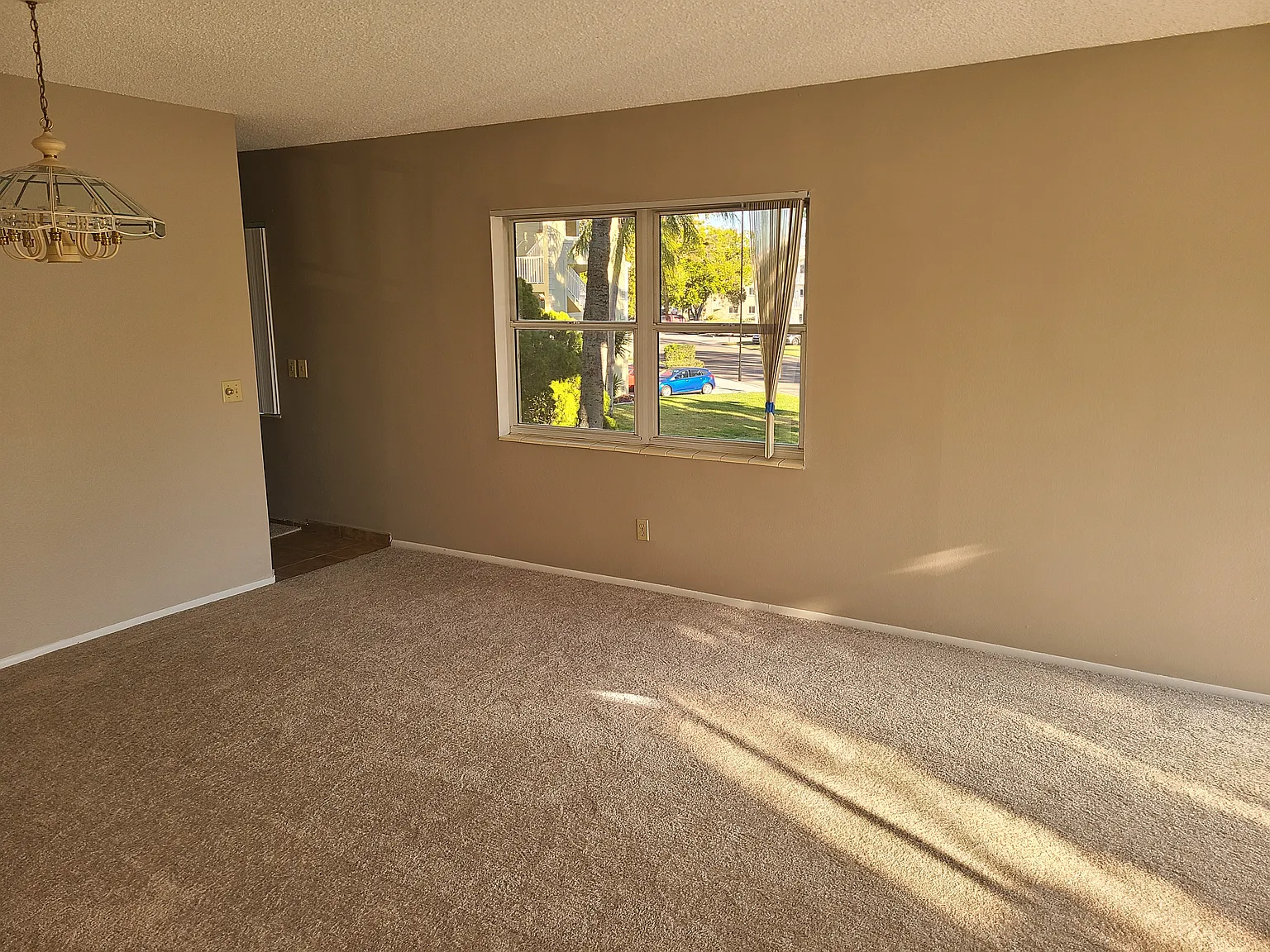 2 bed, 1400 sqft, $1,750 — Photo 4
