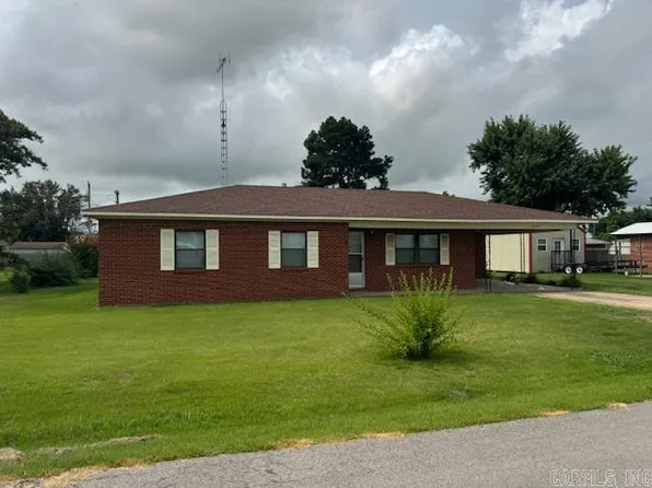 1809 Jay St, Walnut Ridge, AR 72476