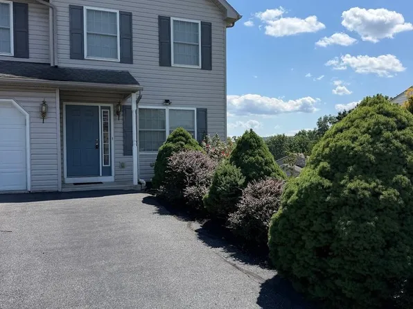 1518 Ridge Ave, Shillington, PA 19607