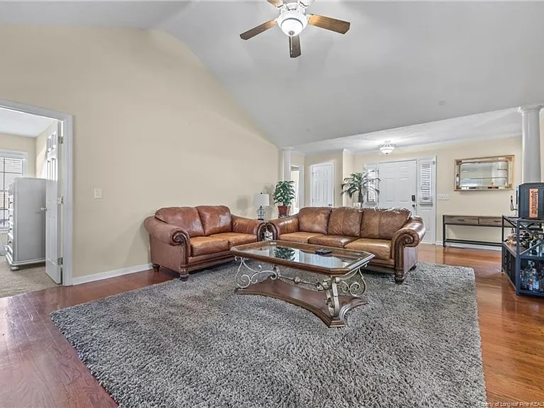 3805 Sunchase Dr — Photo 9