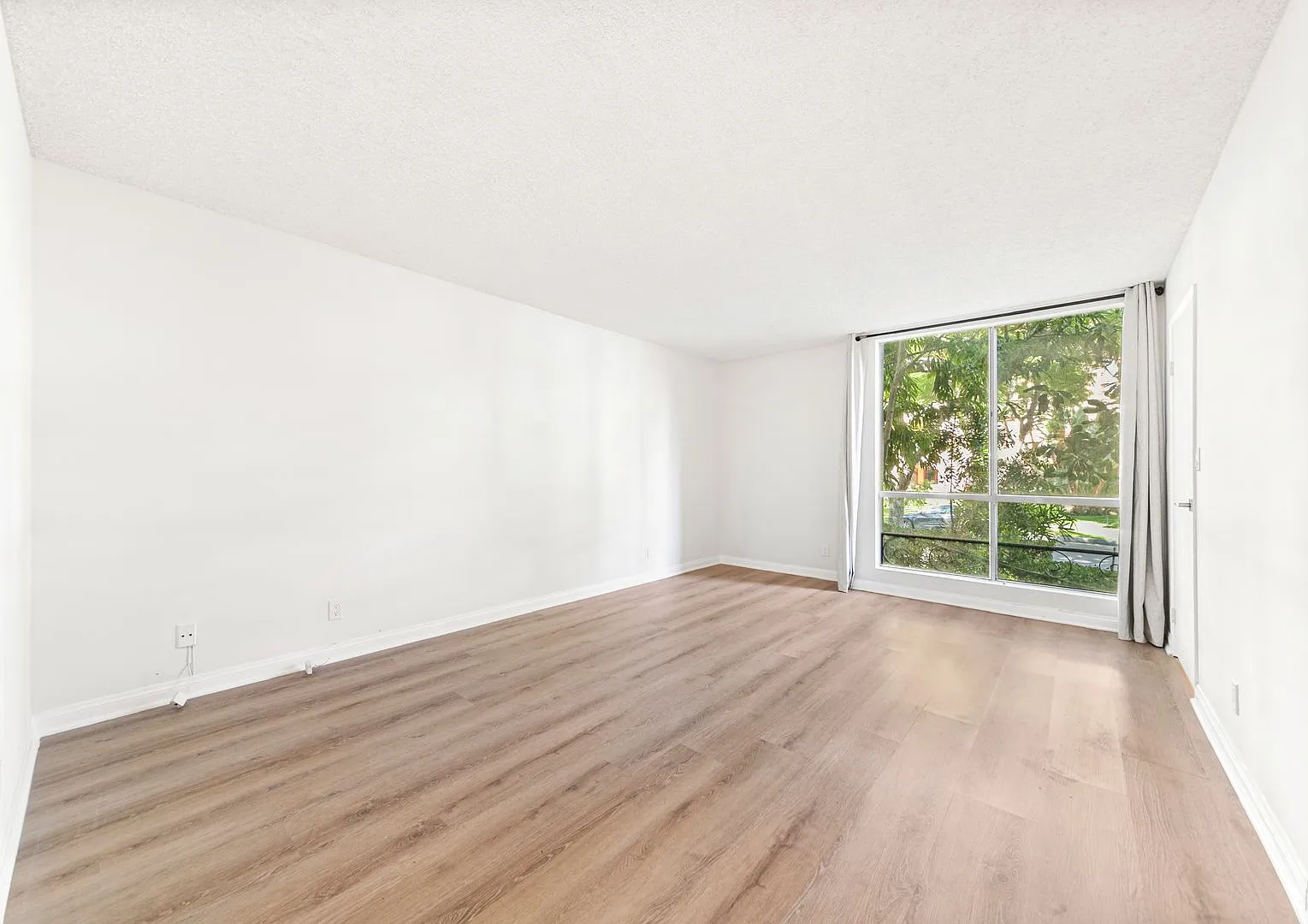 Oakhurst Skyline LLC — Photo 3