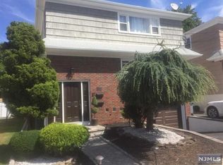 541 Freeman St, Lyndhurst, NJ 07071