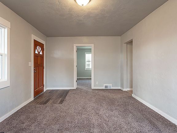 4th image of 1103 E Courtland Ave
