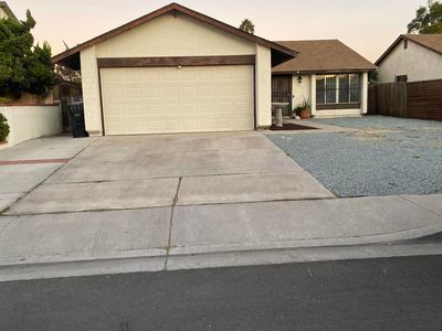 1927 Lawndale St, San Diego, CA, 92154