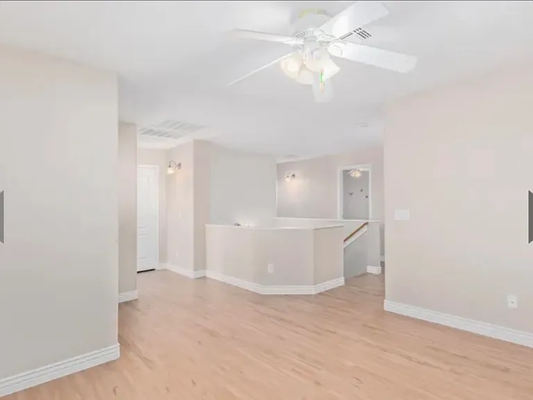 16527 W Ironwood St — Photo 5