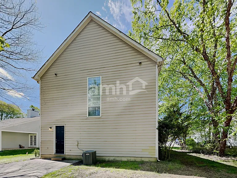 9817 Stephen Thompson Ln — Photo 23