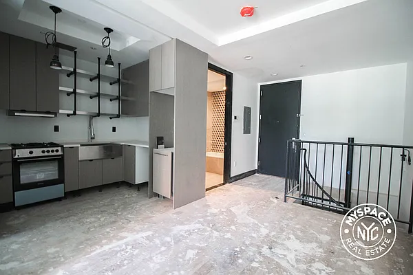 Rented by MySpaceNYC | media 4