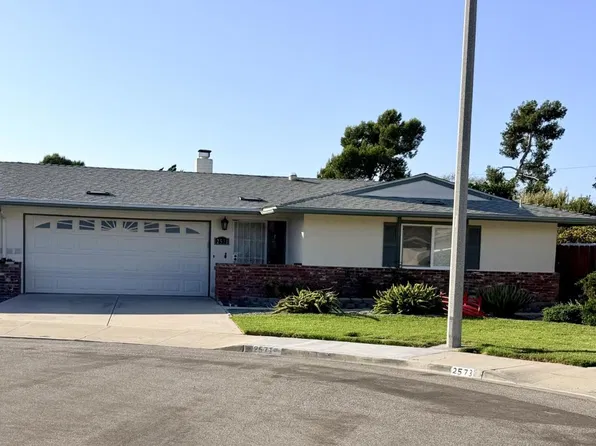 2571 Neptune Pl, Port Hueneme, CA 93041