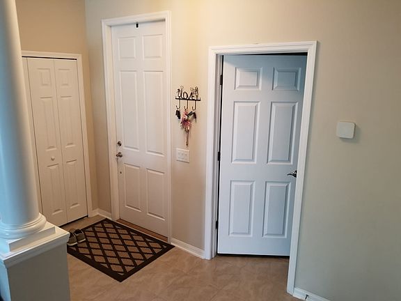 2nd image of 5810 Tulip Flower Dr