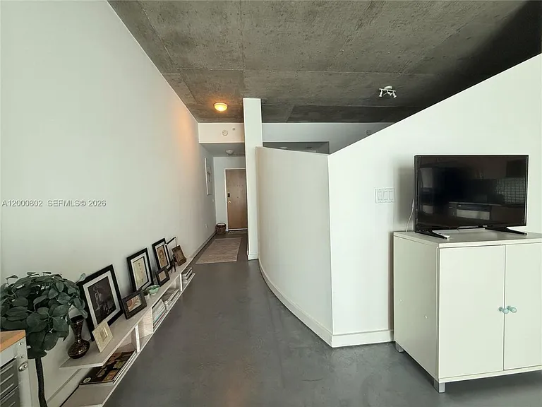 300 S Australian Ave #809 — Photo 5