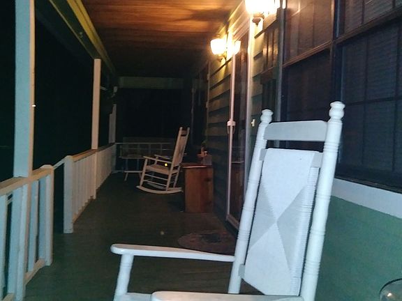 3rd image of 4851 Port Dr
