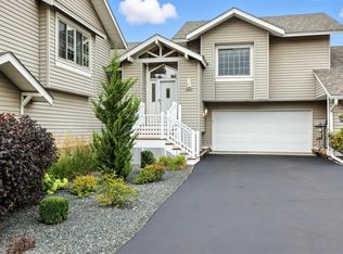 3467 Trails End Rd, Eagan, MN 55123