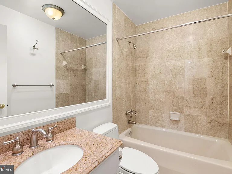 4004 Highwood Ct NW — Photo 23