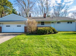 31401 Bexley Dr, Bay Village, OH