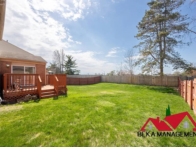 1100 Wildwood Ln — Photo 19