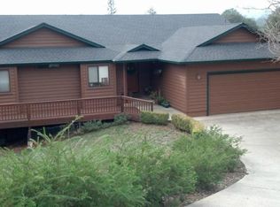 16521 Hacienda Ct, Hidden Valley Lake, CA 95467