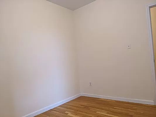 5th image of 341 Saint Nicholas Ave APT 27
