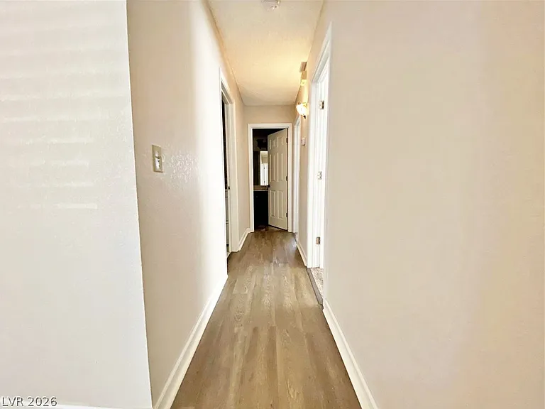 704 Callahan Point Dr — Photo 9