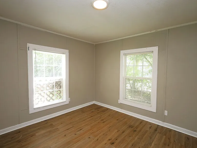 522 Green St — Photo 6
