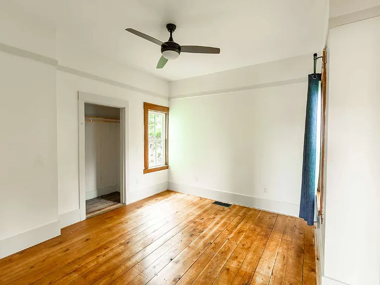 30 Pikes Hl — Photo 6