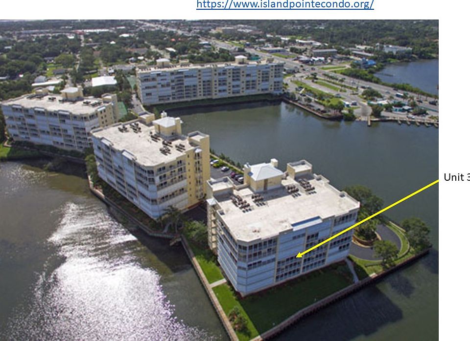 Aerial of 500 sail lane