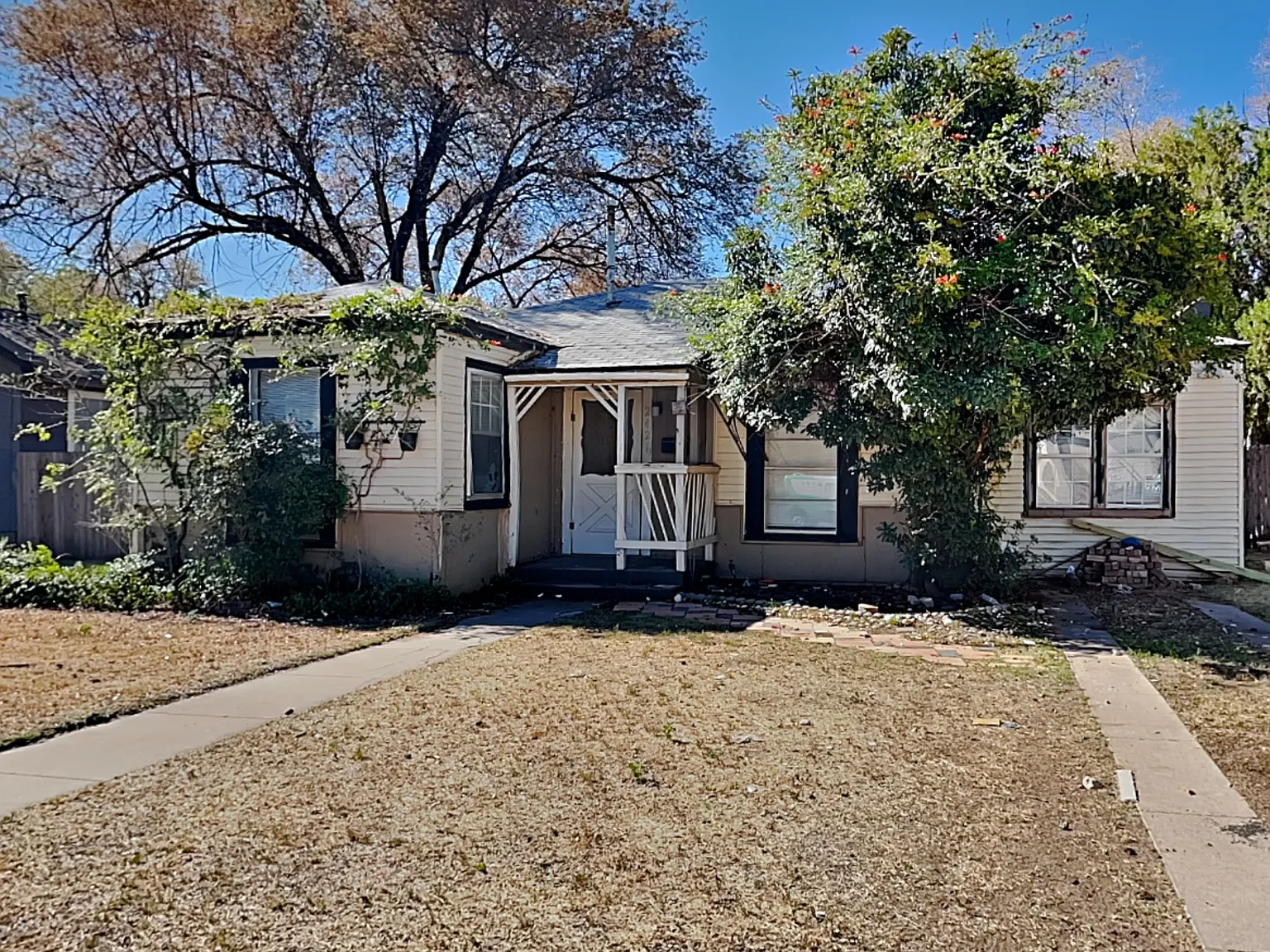 3 bed, 2.0 bath, 1023 sqft, $1,099 — Photo 1