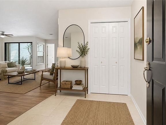 2nd image of 507 Garden Ct