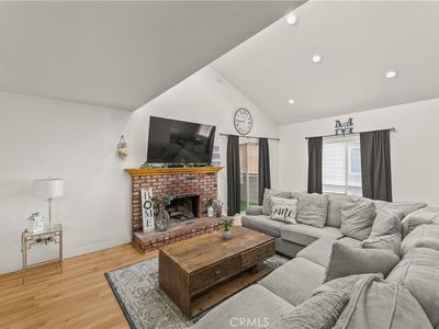 31373 The Old Rd Unit G, Castaic, CA, 91384