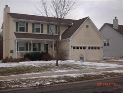 1st image of 321 NE Dreamweaver Ave