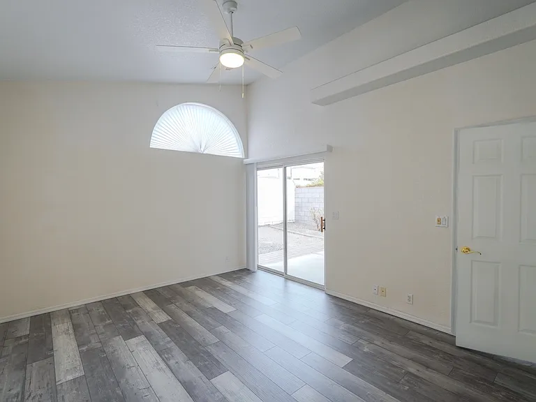 1825 E Shore Villas Dr #DRIVE44 — Photo 11