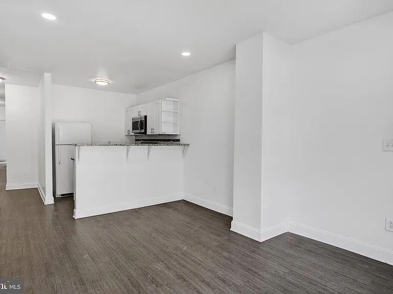 3138 W Allegheny Ave #A — Photo 4
