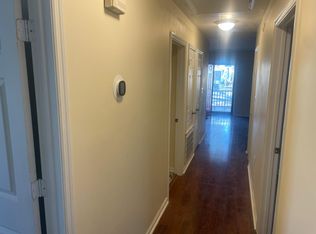 1201 E 37th St, Savannah, GA 31404