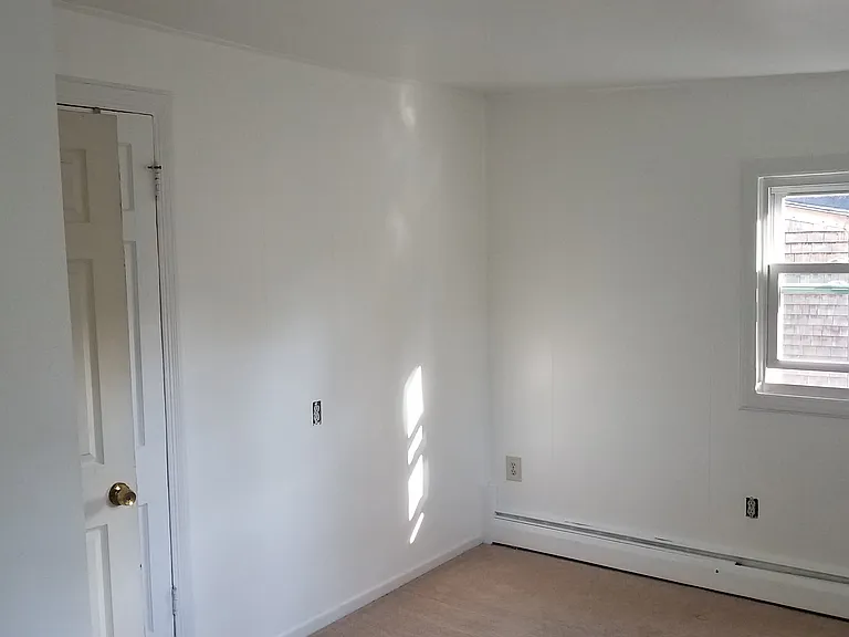 9311 Caroline Ave — Photo 9