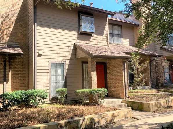 9910 Royal Ln APT 1105, Dallas, TX 75231