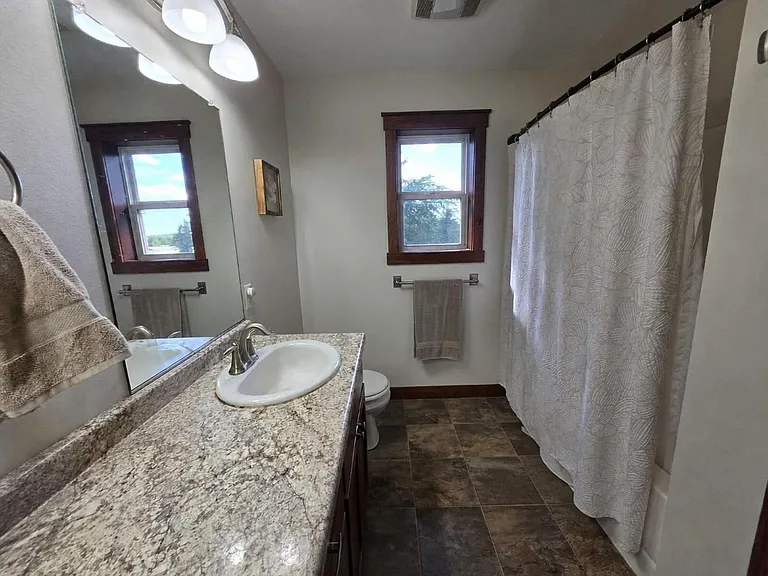 3270 White Oak Ln — Photo 17