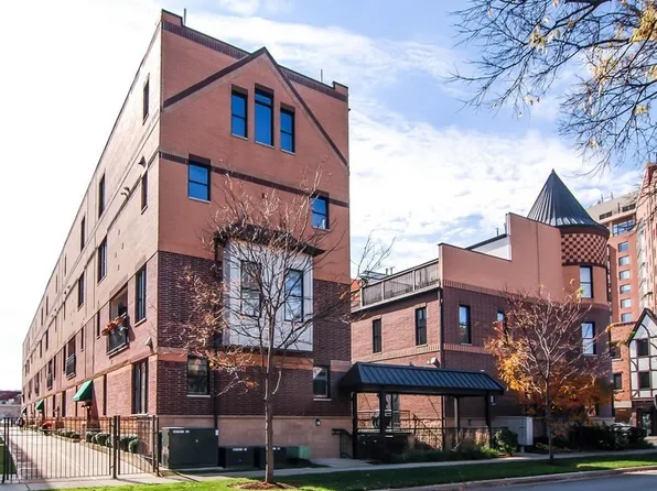 170 N Marion St #10, Oak Park, IL 60302