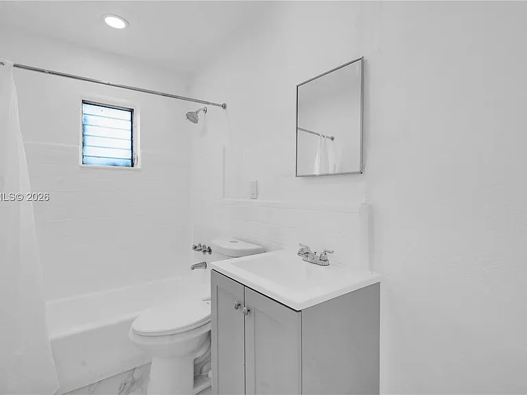 4285 SW 48th Ct — Photo 13