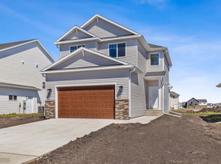 1120 Marlys Dr W, West Fargo, ND