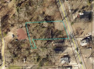 320 S Pond St, Toccoa, GA 30577