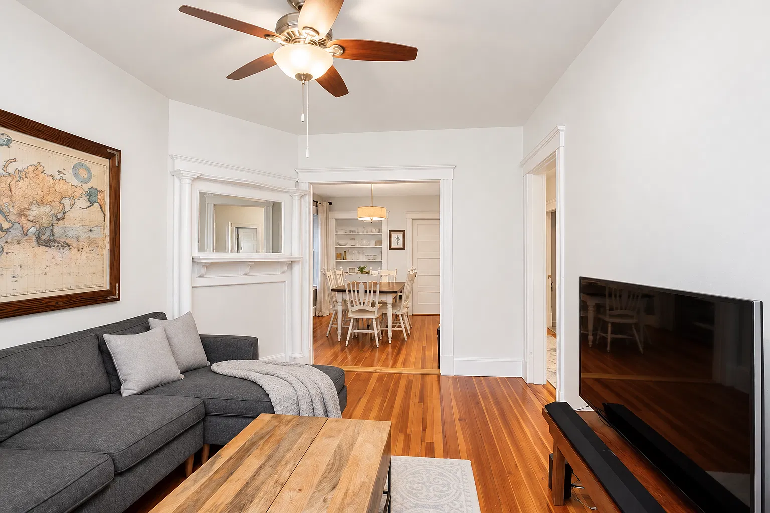3 bed, 1000 sqft, $2,750 — Photo 3