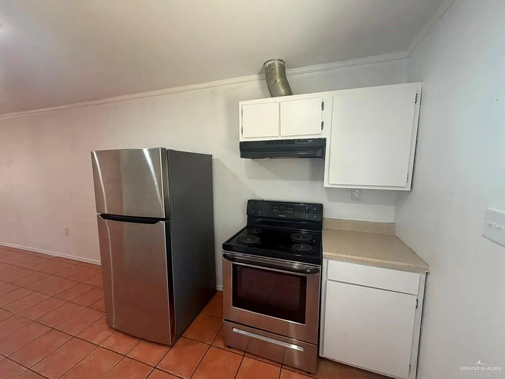 2 bed, 1.0 bath, 840 sqft, $750 — Photo 3